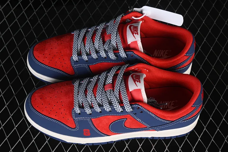 All Categories Nk SB Dunk Series Nk SB Dunk Low High-end Customized Low-top Skateboard Shoes Nike SB Dunk Low Year of the Horse Co-branded Navy Blue Burgundy High-end Customized Low-top Casual Skateboard Shoes FF9989-021